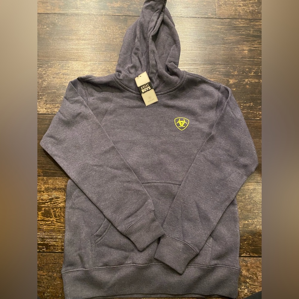 Ariat NWT Boy’s Gradient Badge Hoodie